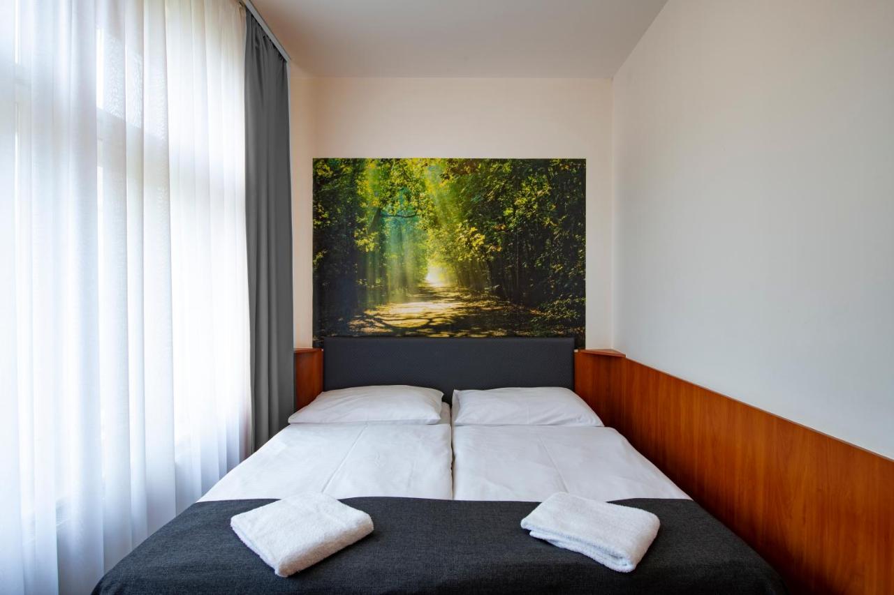 Classic Double Room,1387868486:JPEG
